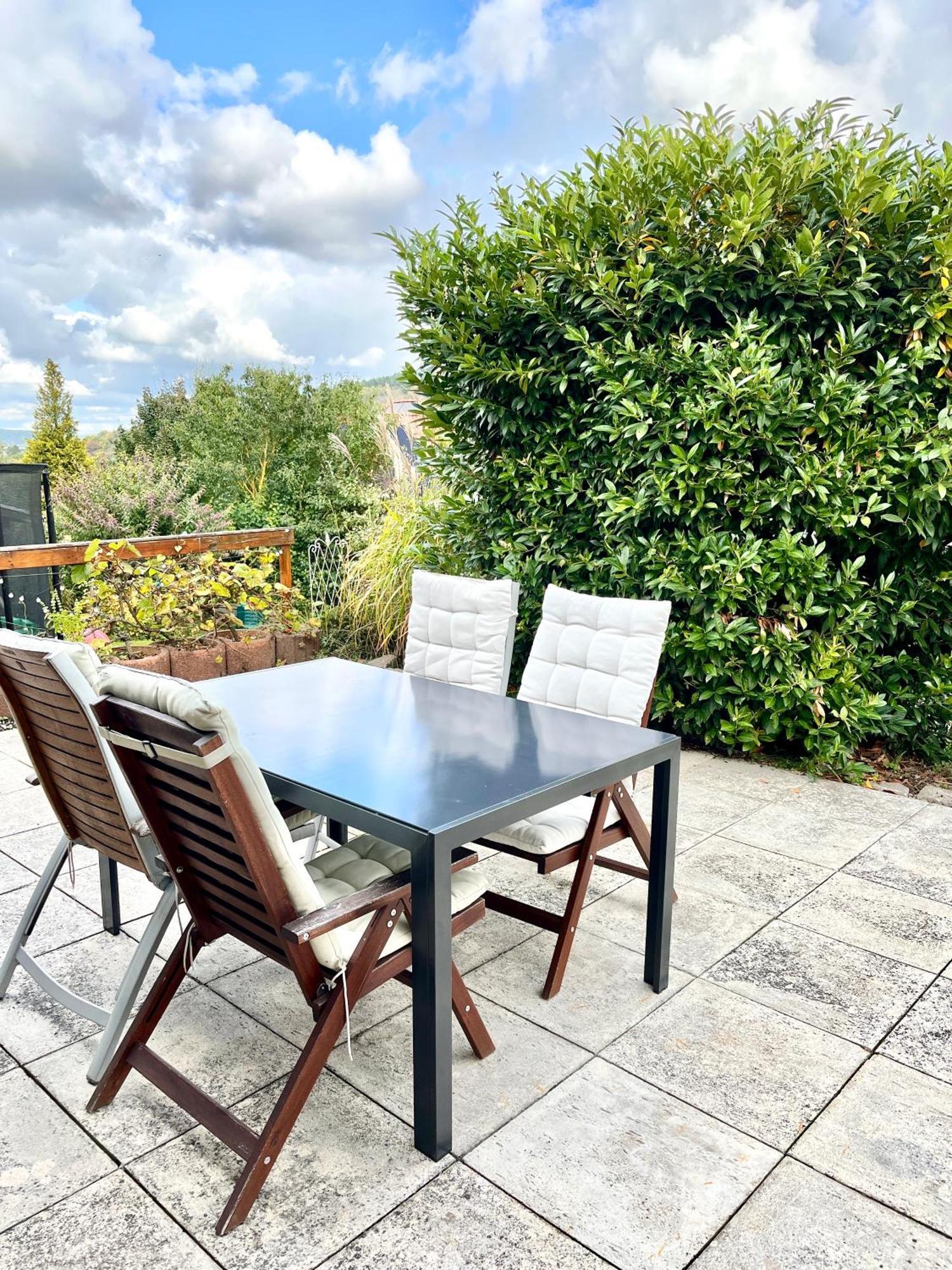 Ferienhaus Weinbergblick - Nahe Wuerzburg - 2 Schlafzimmer - Familienfreundlich - Terrasse Unterleinach Esterno foto